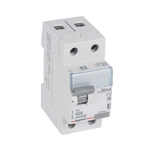 Disjoncteur différentiel TX3 2P 40A 30mA Classe AC avec la référence 403033 de la marque LEGRAND