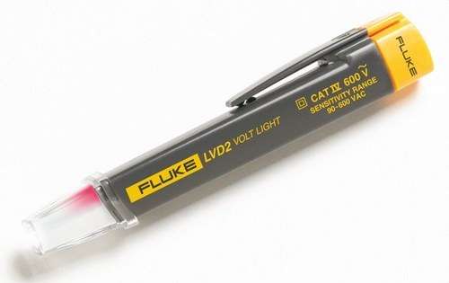 Détecteur de tension sans contact avec lampe de poche LVD2 90VAC avec la référence 2740300 de la marque FLUKE