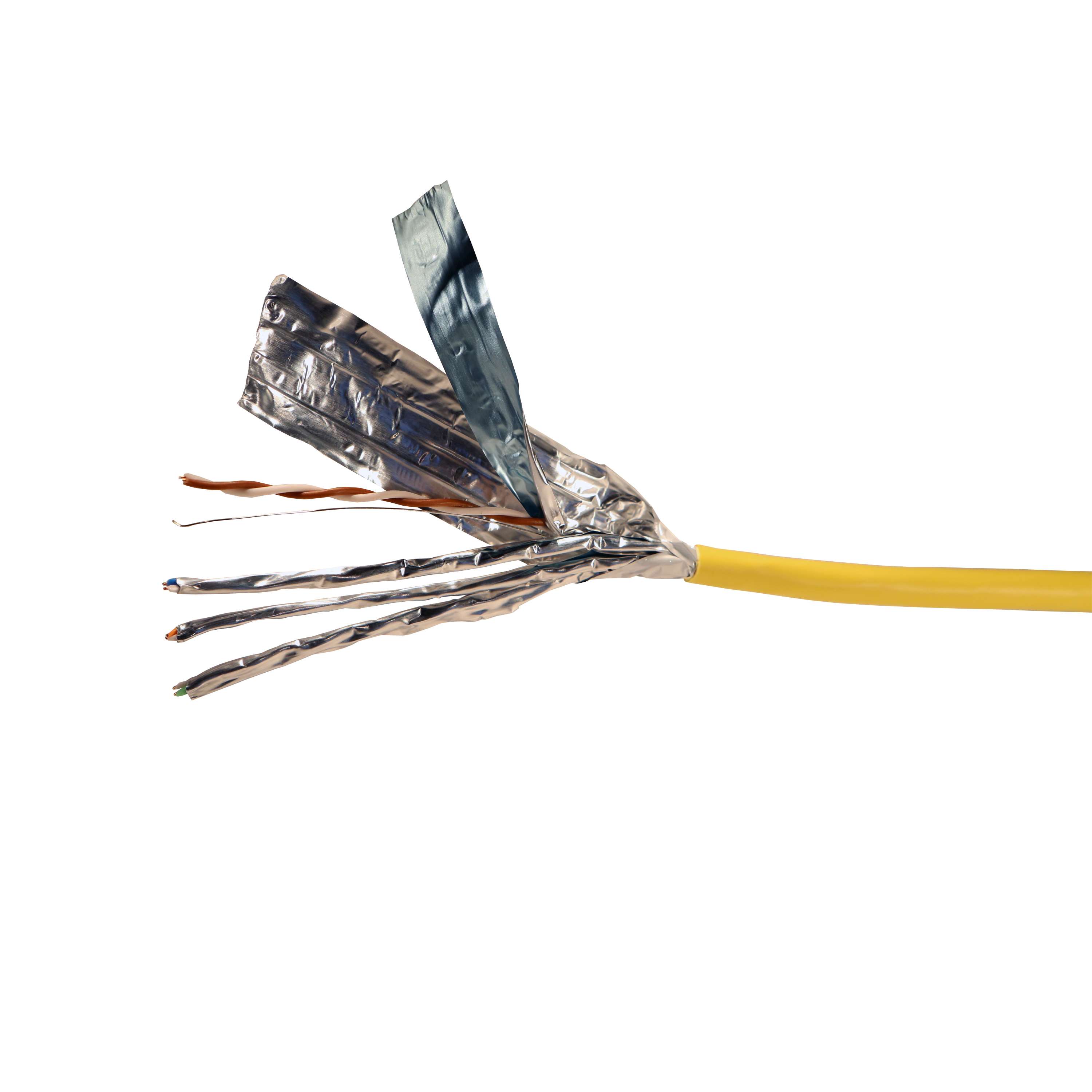 Câble 4 paires Cat.6A F/FTP gaine LSZH - Bobine de 500 mètres avec la référence 032799 de la marque LEGRAND