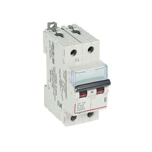 Disjoncteur DX3 1P+N 10A Courbe C 6/10kA avec la référence 407754 de la marque LEGRAND