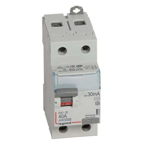 Disjoncteur différentiel DX3 2P 40A 30mA Classe AC avec la référence 411505 de la marque LEGRAND