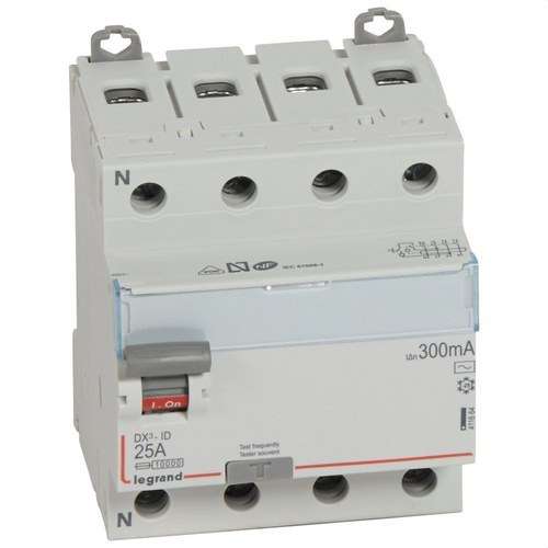 Disjoncteur différentiel DX3 4P 25A 300mA Classe AC avec la référence 411664 de la marque LEGRAND