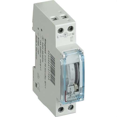 Interrupteur horaire programmable analogique à cadran vertical quotidien avec réserve de marche avec la référence 412790 de la marque LEGRAND