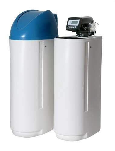 Adoucisseur d'eau domestique ATH Compact 700/030V 30 litres avec la référence 303281 de la marque ATH