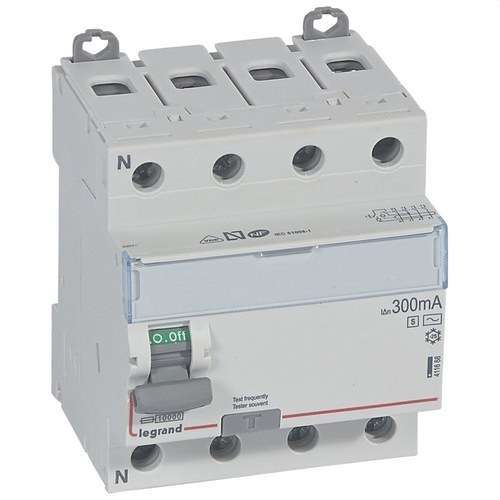 Disjoncteur différentiel DX³ 4P 400V 40A Courbe AC 300mA 4 modules avec la référence 411668 de la marque LEGRAND